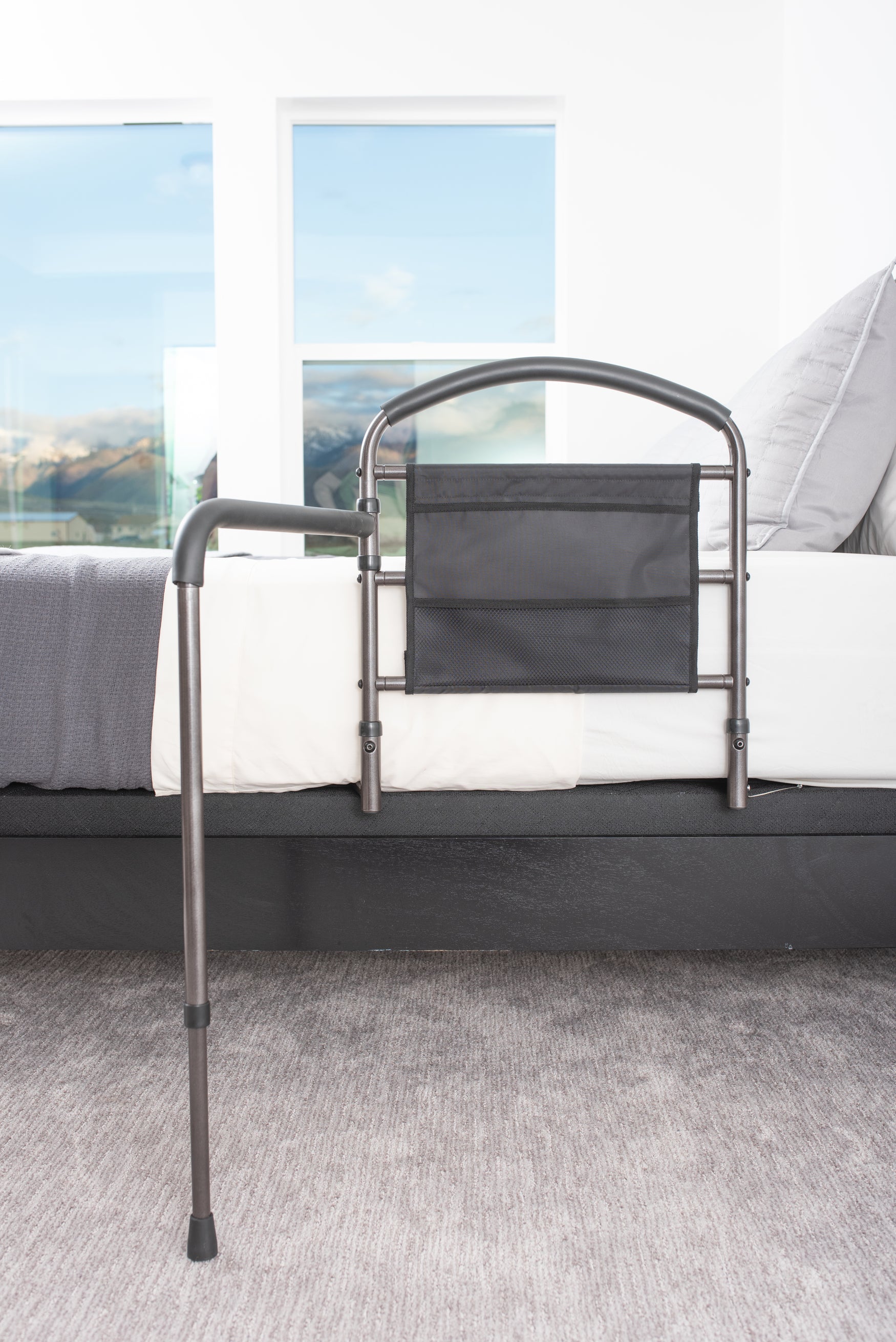 Wonder Mobility Rail - Durable, lightweight mobility aid for enhanced stability and safety. Ideal for effortless navigation in your home or outdoors.