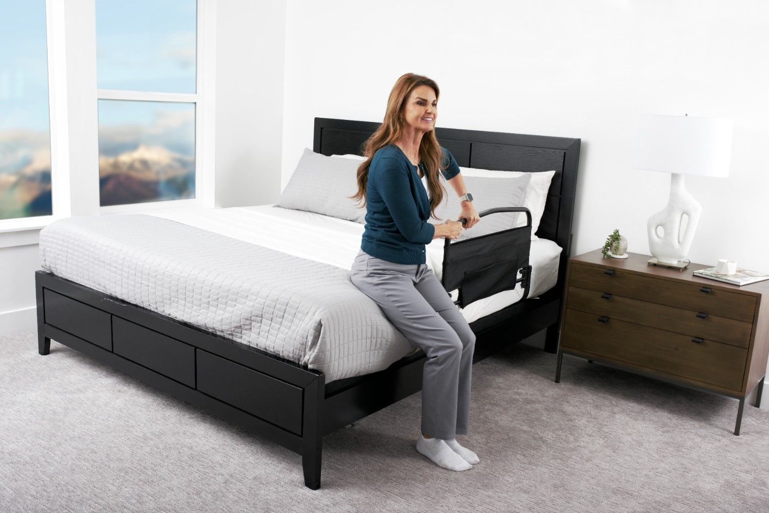 30" Safety Bed Rail with Padded Pouch - Enhance Safety and Comfort for Kids and Adults, Perfect for Preventing Falls and Easy to Install.