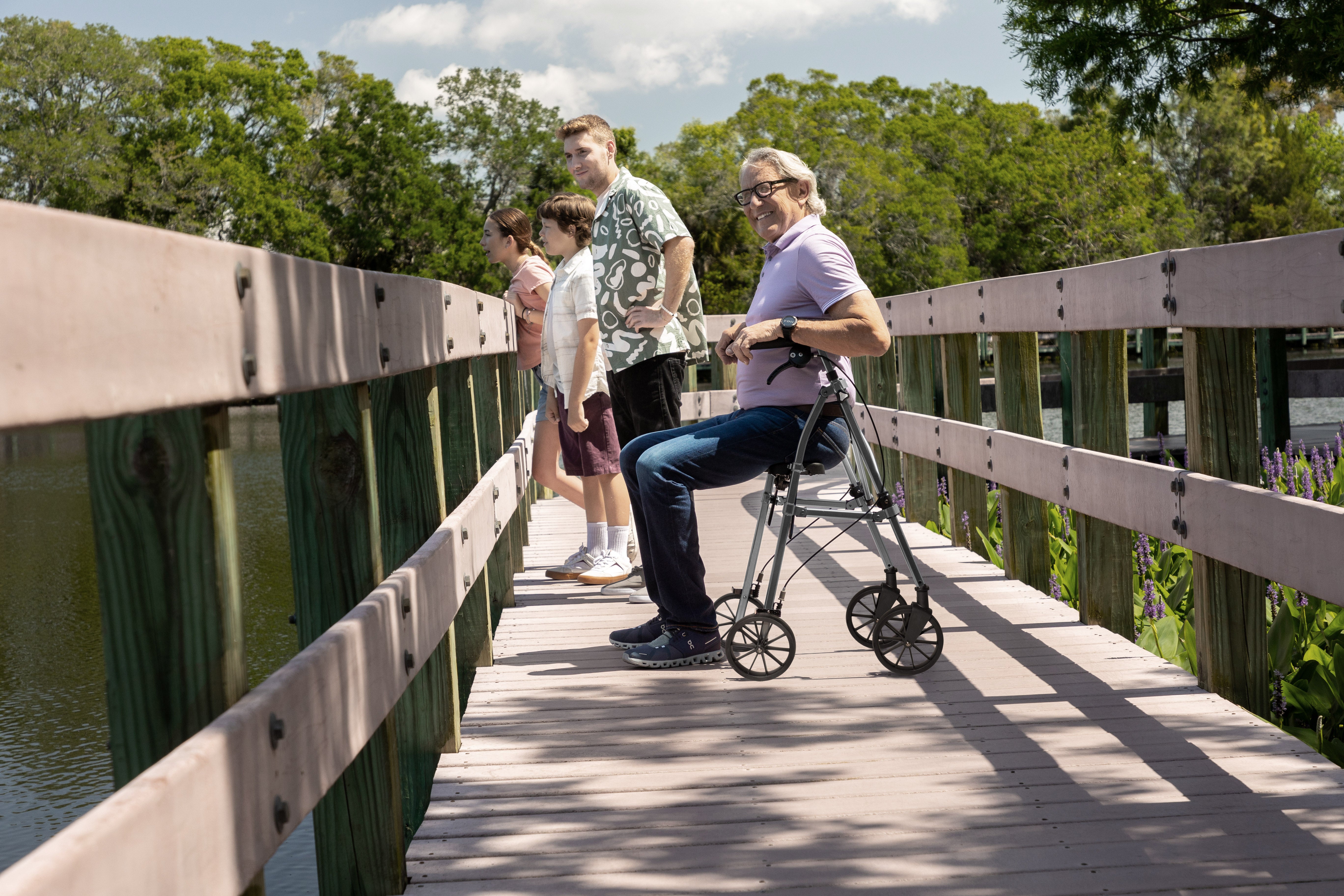 Wonder Rollator Plus with 8" Wheels - Lightweight & Durable Mobility Aid for Comfort & Stability. Ideal for Indoor & Outdoor Use. Easy to Maneuver & Fold.