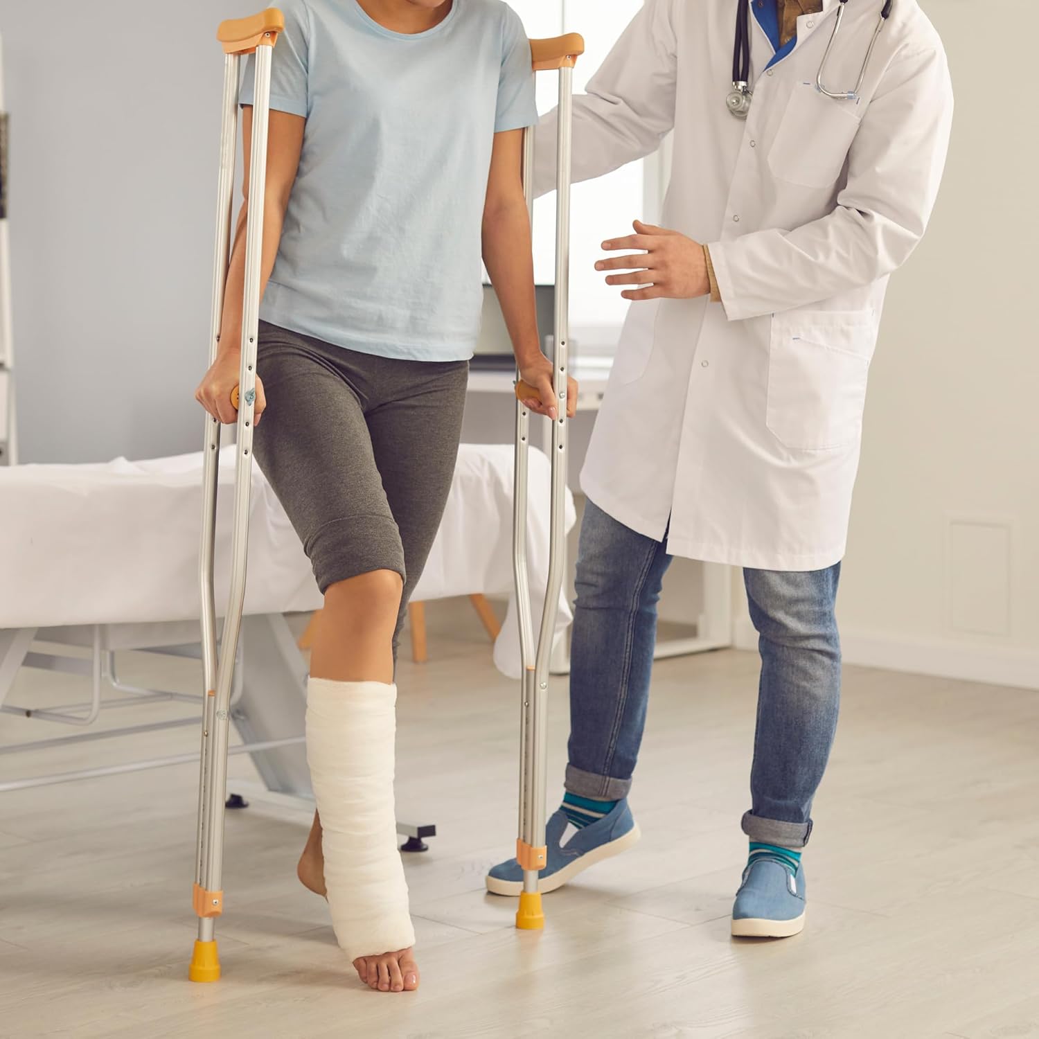 ProBasics Aluminum Underarm Crutches (Tall, 5'10" - 6'6")