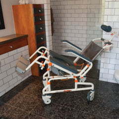 TubBuddy Bathing System With Tilt