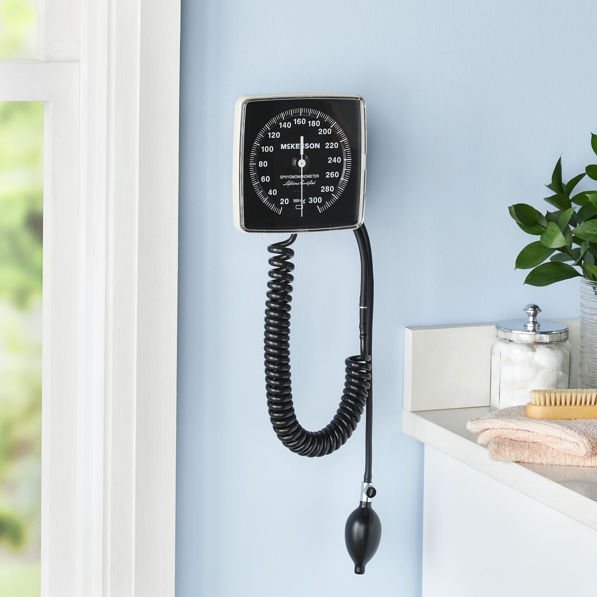 aneroid sphygmomanometer unit mckesson lumeon adult cuff nylon cuff 23 40 cm wall mount packaging type box