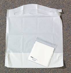 Bib Slipover Disposable Polyethylene / Tissue