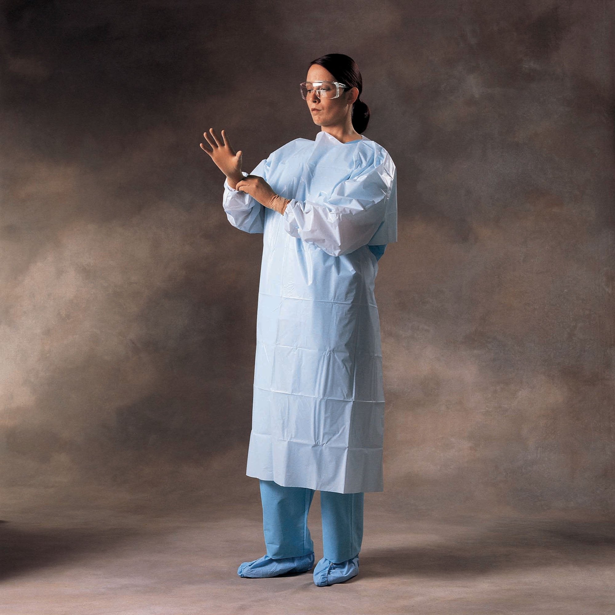 Protective Procedure Gown X Large Blue NonSterile ASTM F1671 Disposable