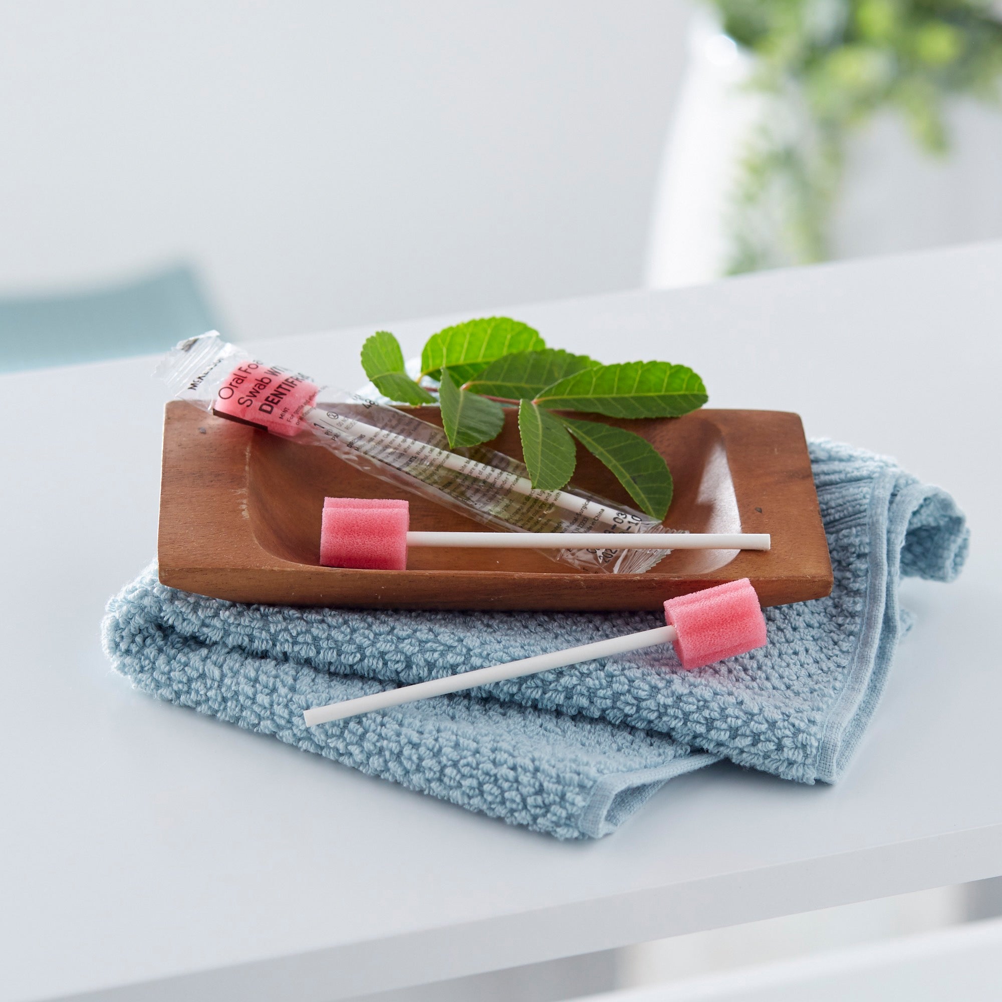 oral swab mckesson dentifrice foam tip 1 per pack packaging type each