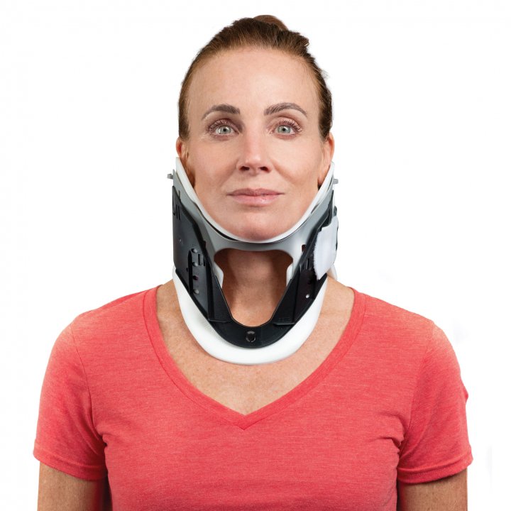 Rigid Cervical Collar ProCare Preformed Adult One Size Fits Most One Piece / Trachea Opening 1 3/4 to 3 1/2 Inch Height 11 to 23 Inch Neck Circumference