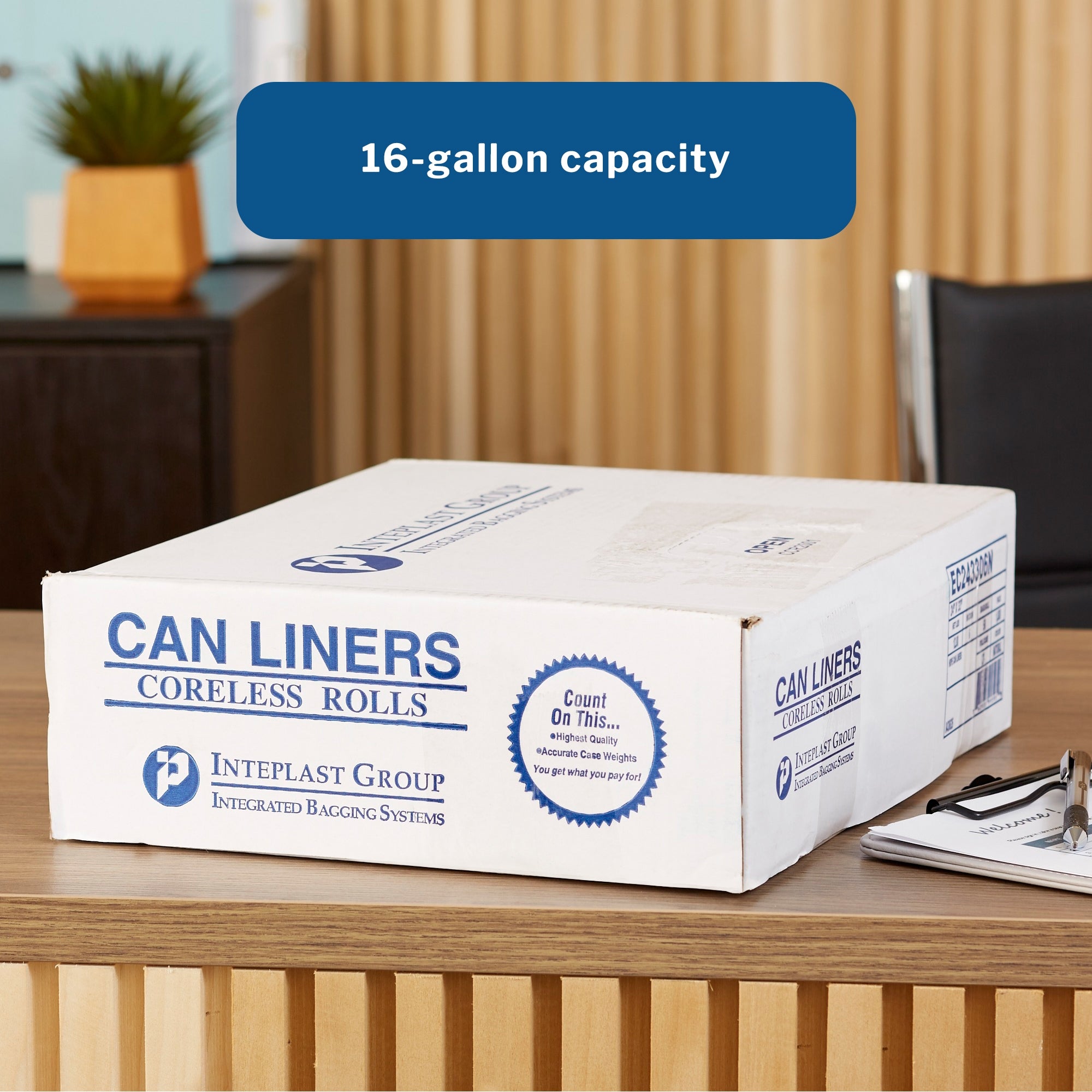 Coreless roll heavy duty trash bags