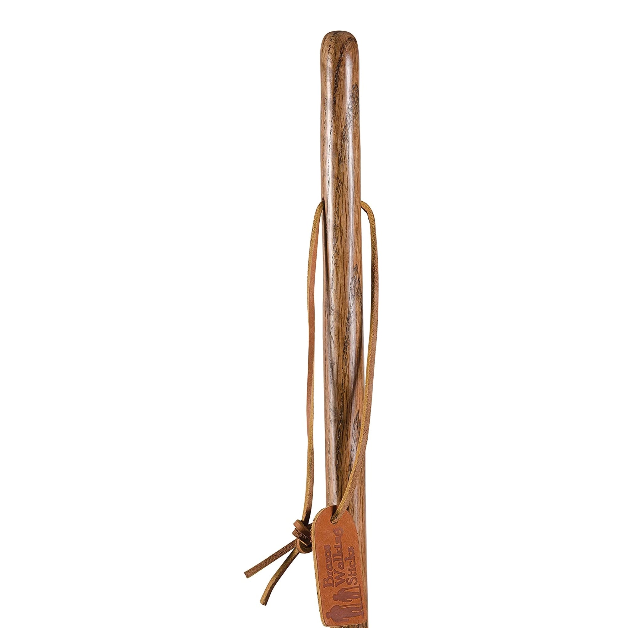 Bastón Brazos Twisted Backpacker de madera de roble marrón, 58 pulgadas de alto. Tipo de embalaje: individual.