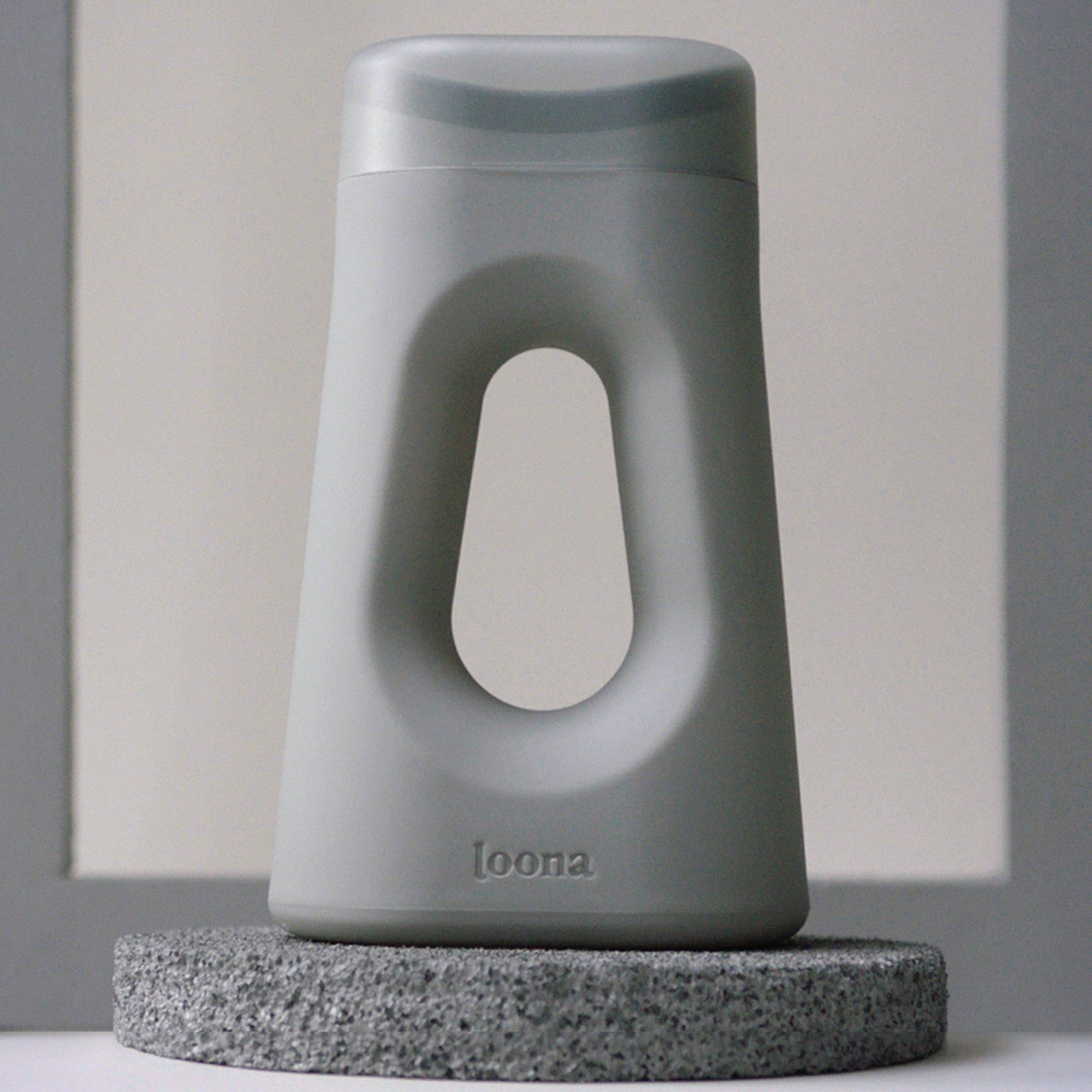 The Loona Female Urinal – Moon Gray 30 oz Single-Patient Use with Snap-Close Lid, Silicone Funnel, 9 × 5 in (Case of 24)