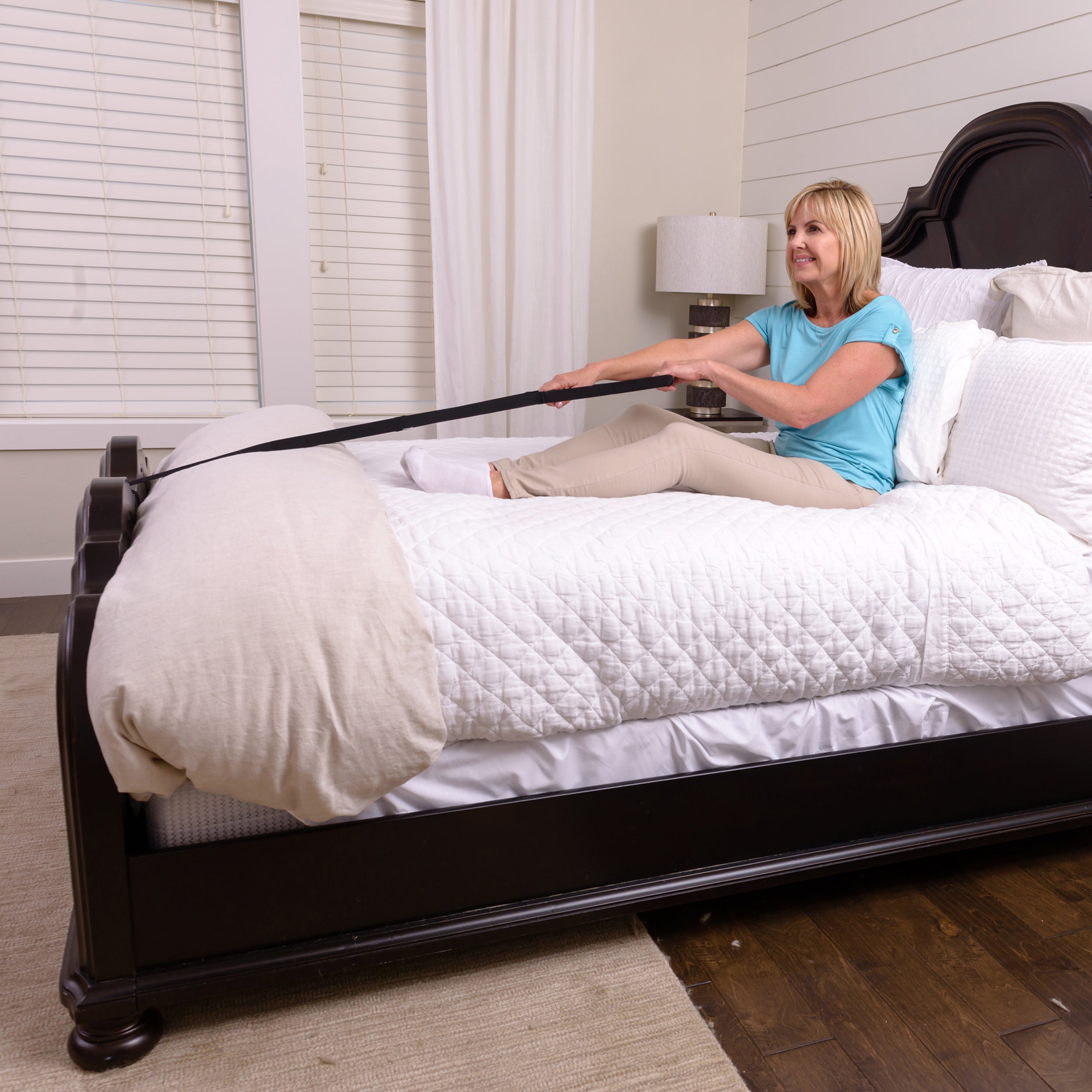 BedCaddie: Innovative Bedside Organizer for Easy Access to Essentials, Perfect for Remote Controls, Books, and More – Keep Your Space Tidy and Clutter-Free!