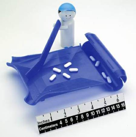 Ambidextrous Pill Counter 7 3/4 X 6 1/4 X 1 1/2 Inch, Polyethylene, With Spatula