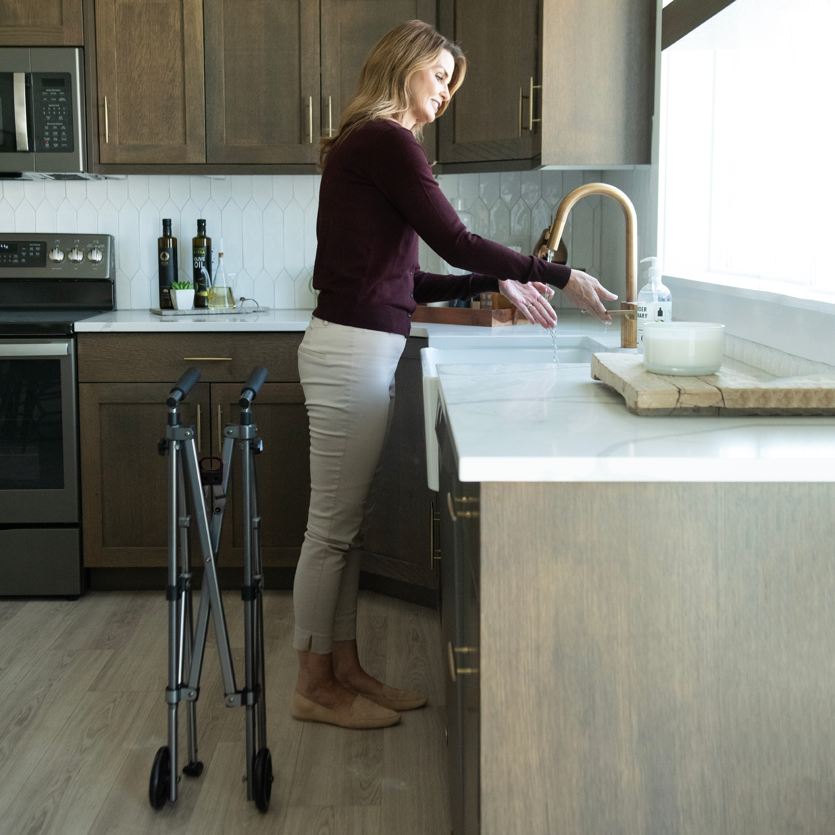 Wonder Walker with 5" Wheels - Lightweight, Durable Mobility Aid for Enhanced Stability & Comfort, Perfect for Seniors & Rehab Patients.