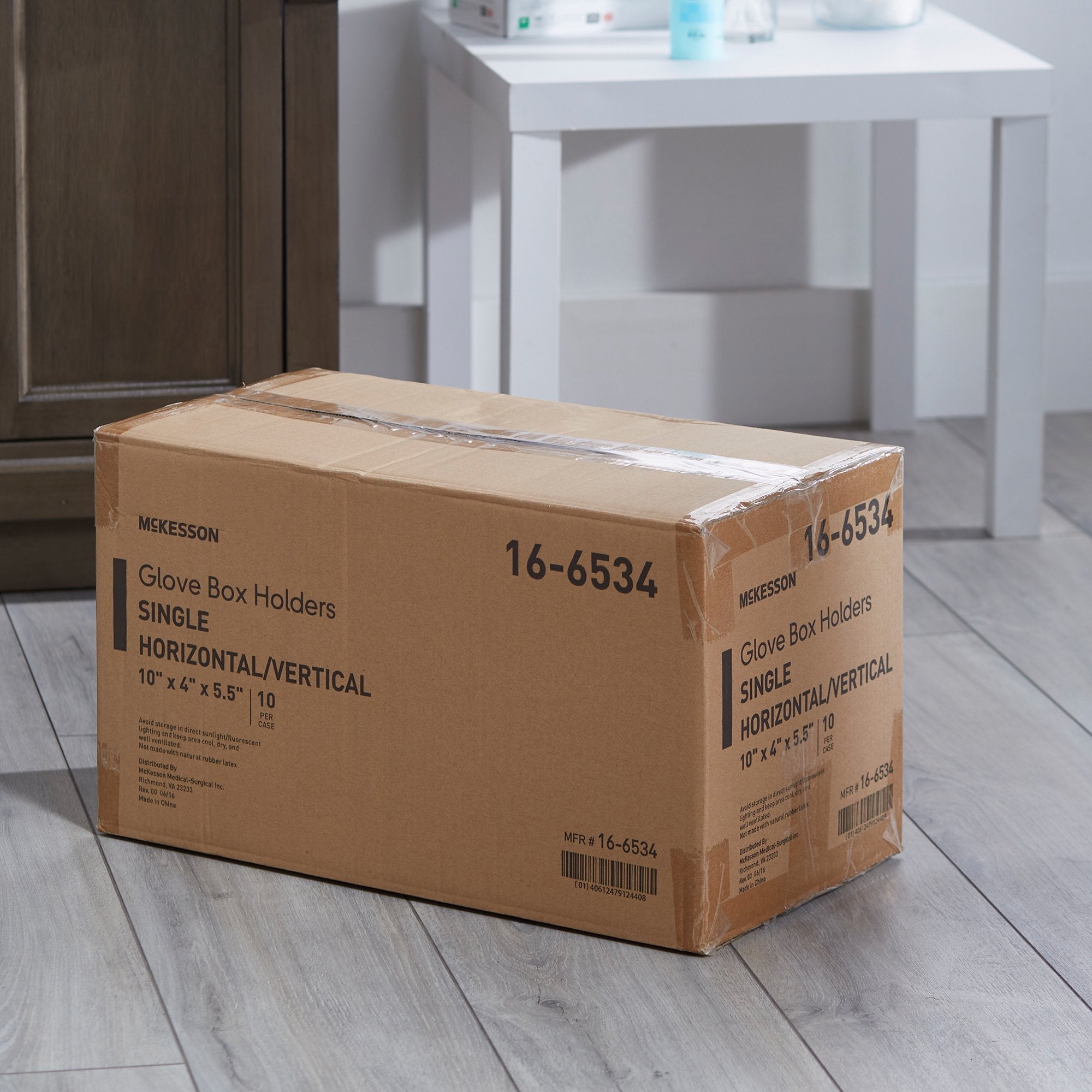 Glove Box Holder McKesson Horizontal or Vertical Mounted 1-Box Capacity Clear 4 X 5-1/2 X 10 Inch Plastic, Packaging Type- Case