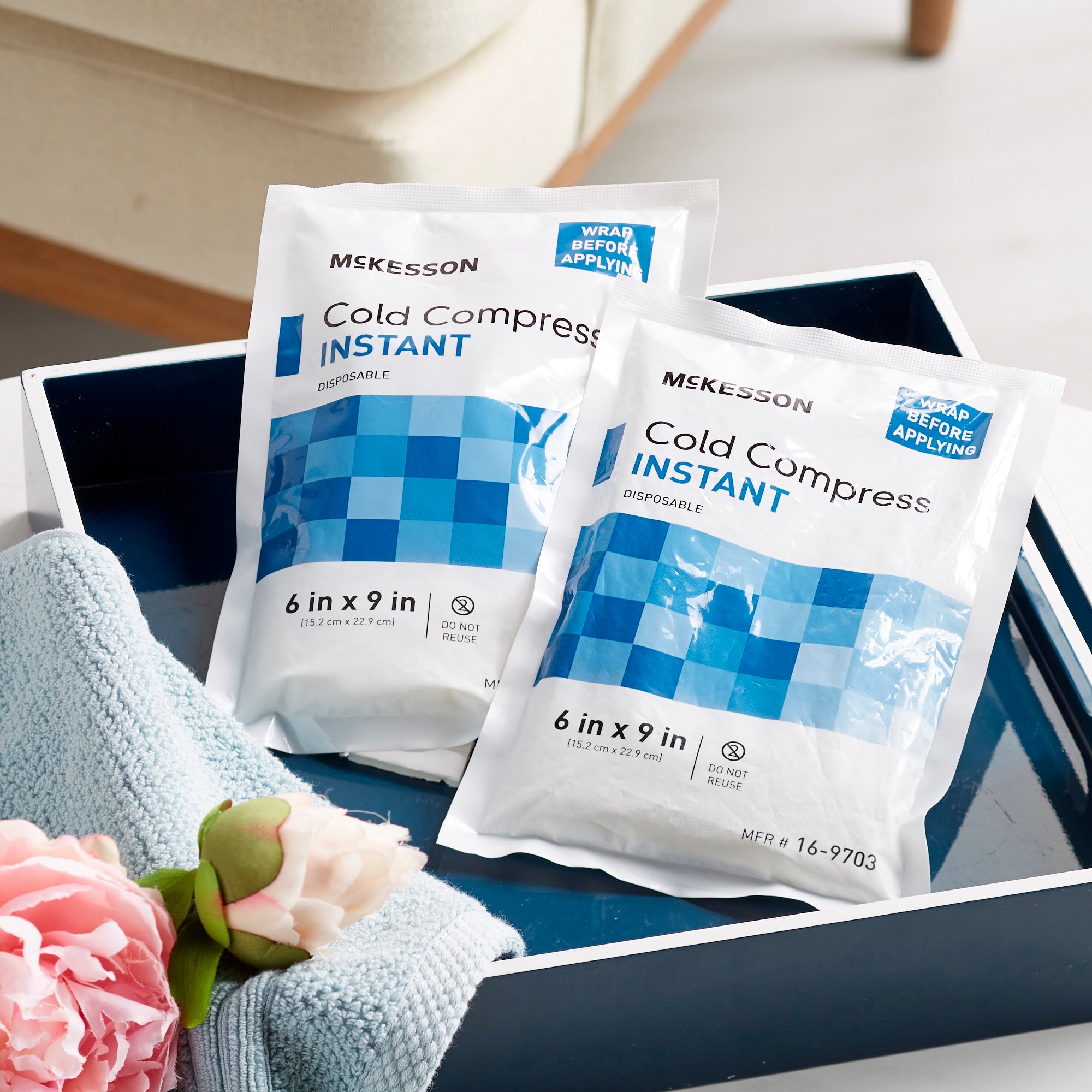 Instant Cold Pack McKesson General Purpose 6 X 9 Inch Plastic / Calcium Ammonium Nitrate / Water Disposable, Packaging Type- Case