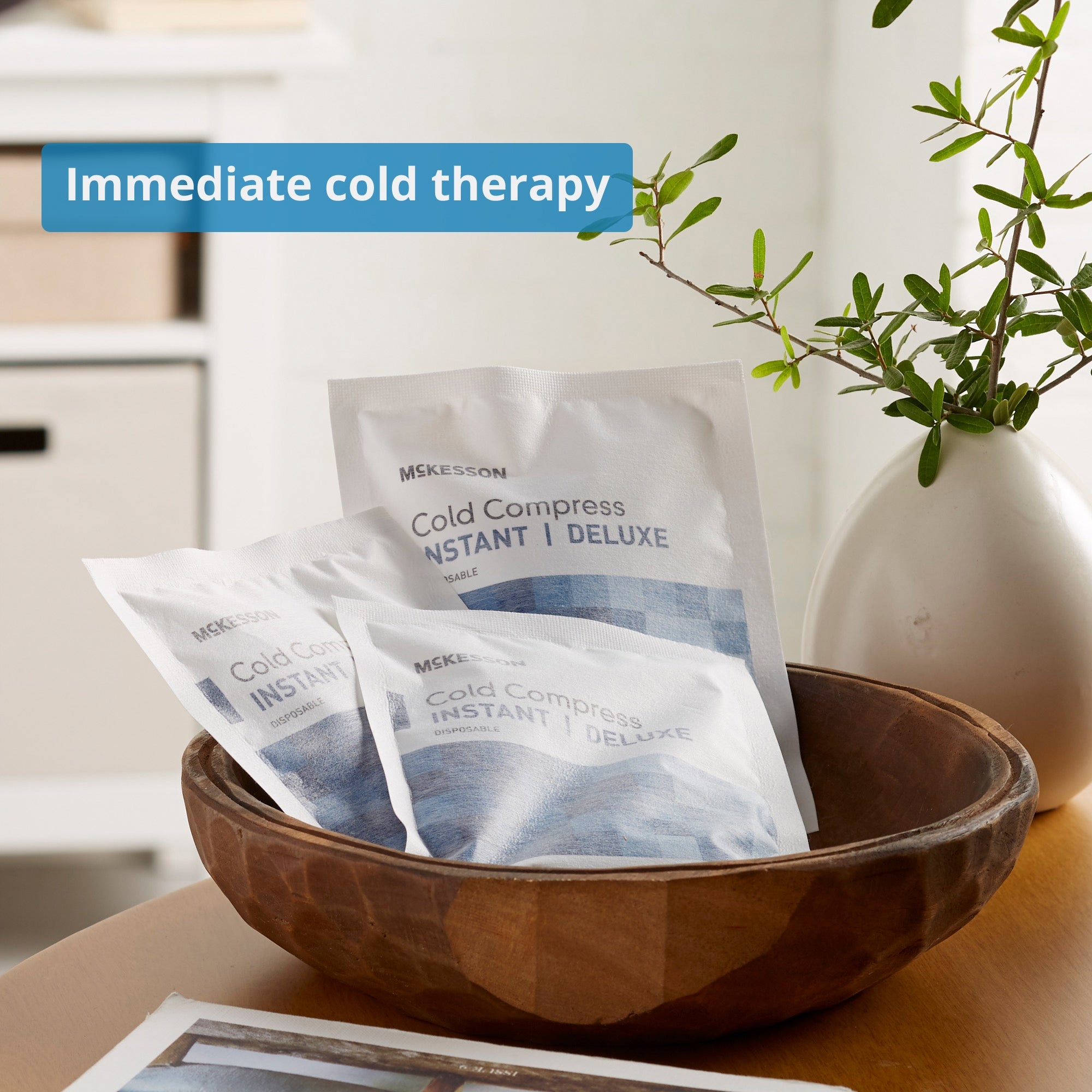 Instant Cold Pack McKesson Deluxe General Purpose Small 5-1/2 X 6-3/4 Inch Fabric / Calcium Ammonium Nitrate / Water Disposable, Packaging Type- Each