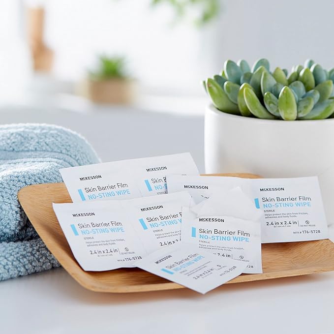 Skin Barrier Wipe McKesson No Sting 75 to 100% Strength Hexamethyldisiloxane Individual Packet Sterile