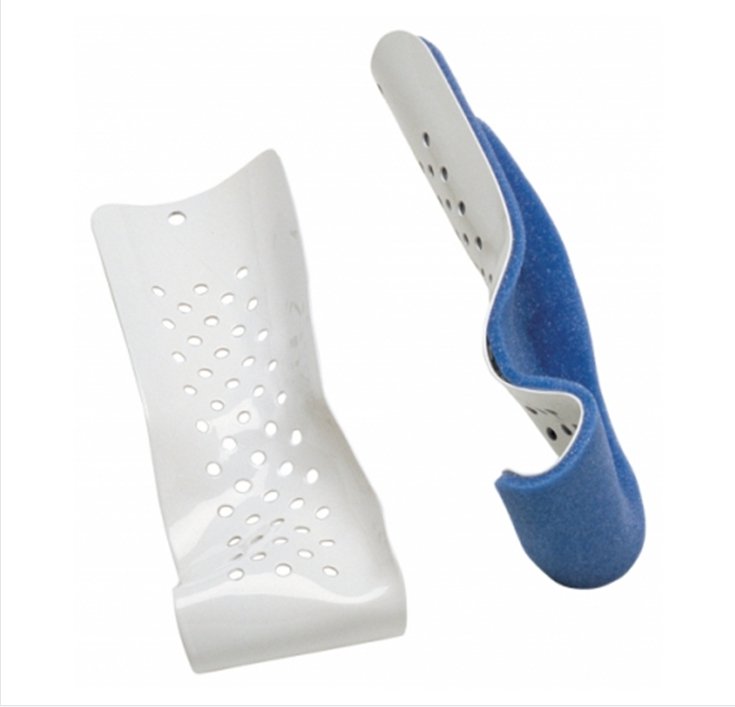 Colles' Wrist Splint ProCare Padded Aluminum / Foam Right Hand Blue / White Medium