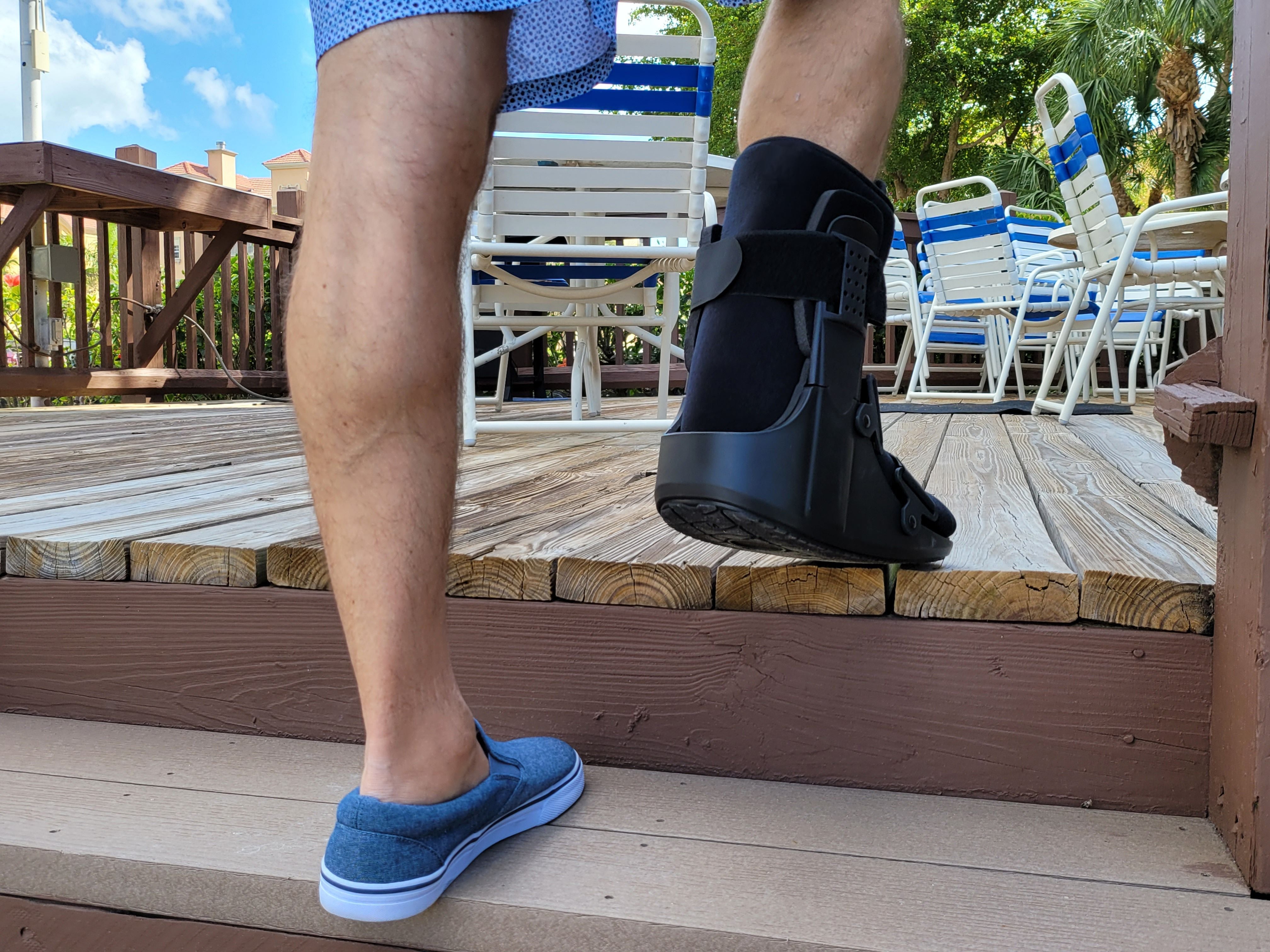 cam walker air boot small