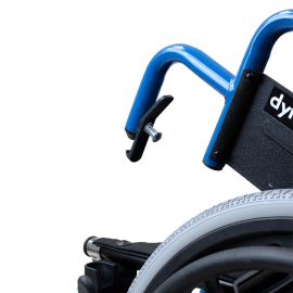 dynaride pediatric 12 wheelchair w foot rest