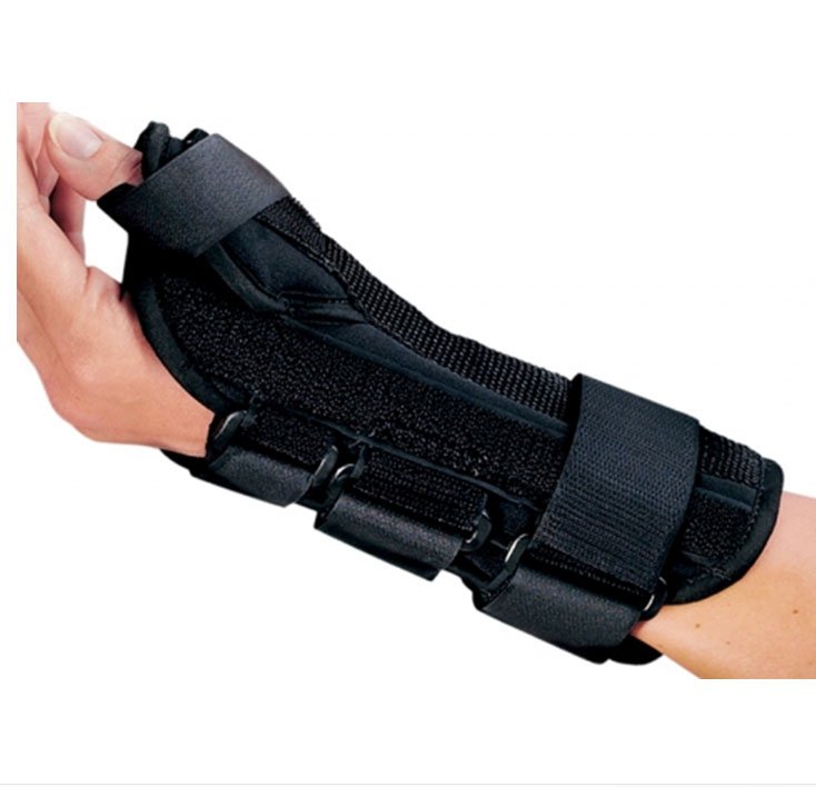 Wrist Brace with Abducted Thumb ProCare ComfortFORM Aluminum / Foam / Spandex / Plastic Right Hand Black Small