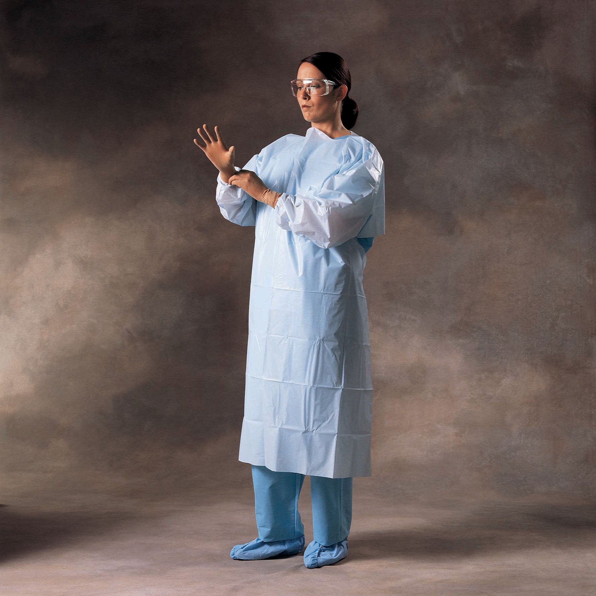 Protective Procedure Gown X-Large Blue NonSterile ASTM F1671 Disposable, Packaging Type- Case