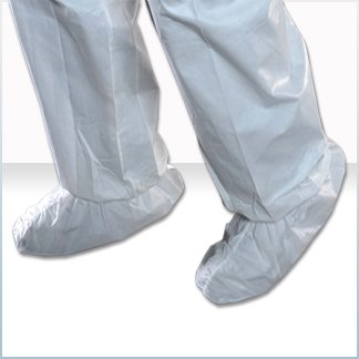 Shoe Cover Critical Cover MaxGrip One Size Fits Most Shoe High Nonskid Sole White NonSterile, Packaging Type- Case