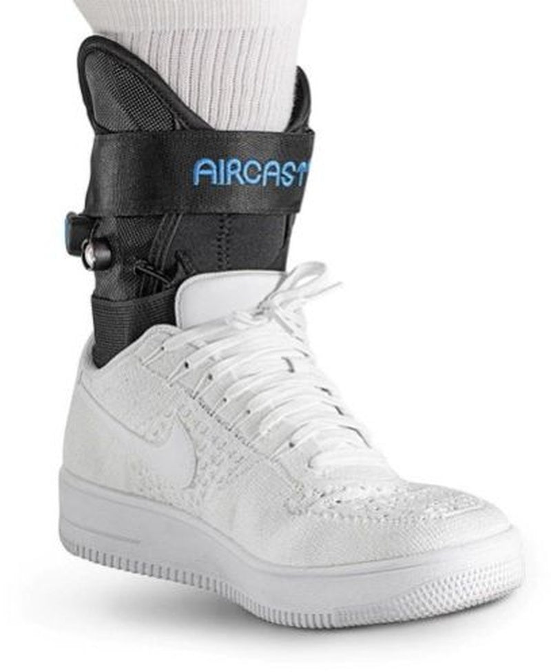 Airlift Pttd Brace Right  Medium